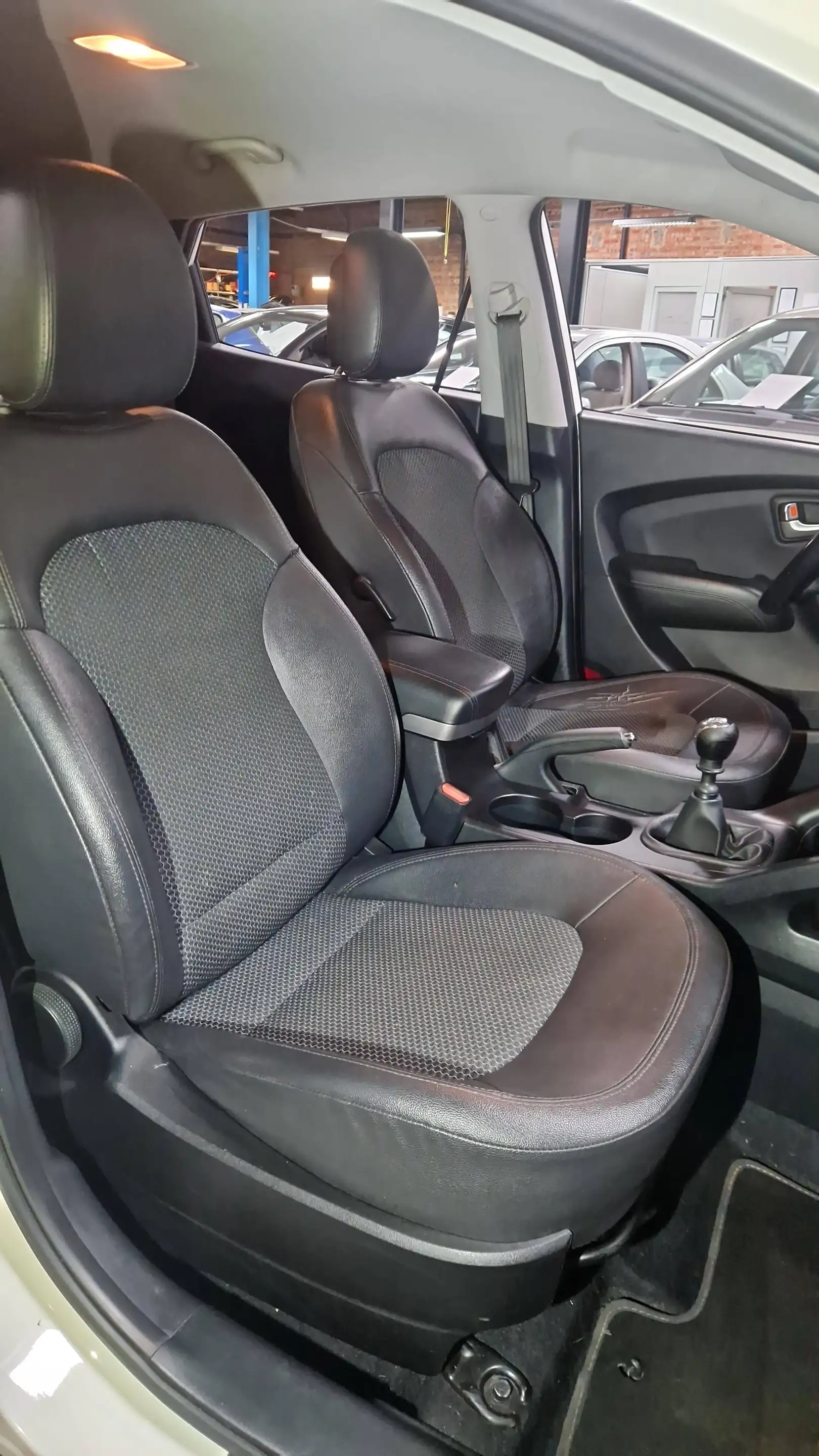 Hyundai iX35 iX35 1.6i 2WD Executive NORME LEZ 12.2029 $$ 12 MOIS GARANTI $$ — photo 16