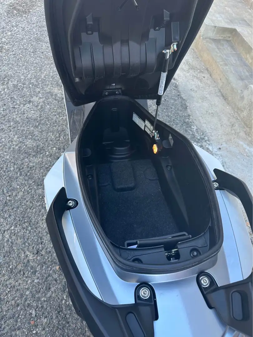 SYM Cruisym 300 Bianco - 1