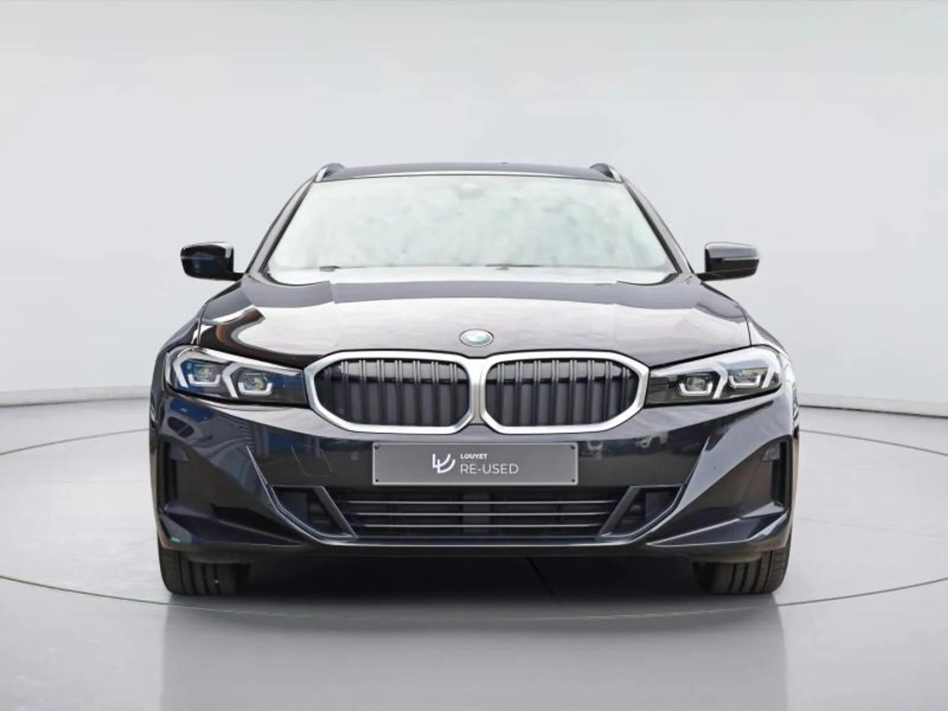 BMW 316 d Touring — photo 2