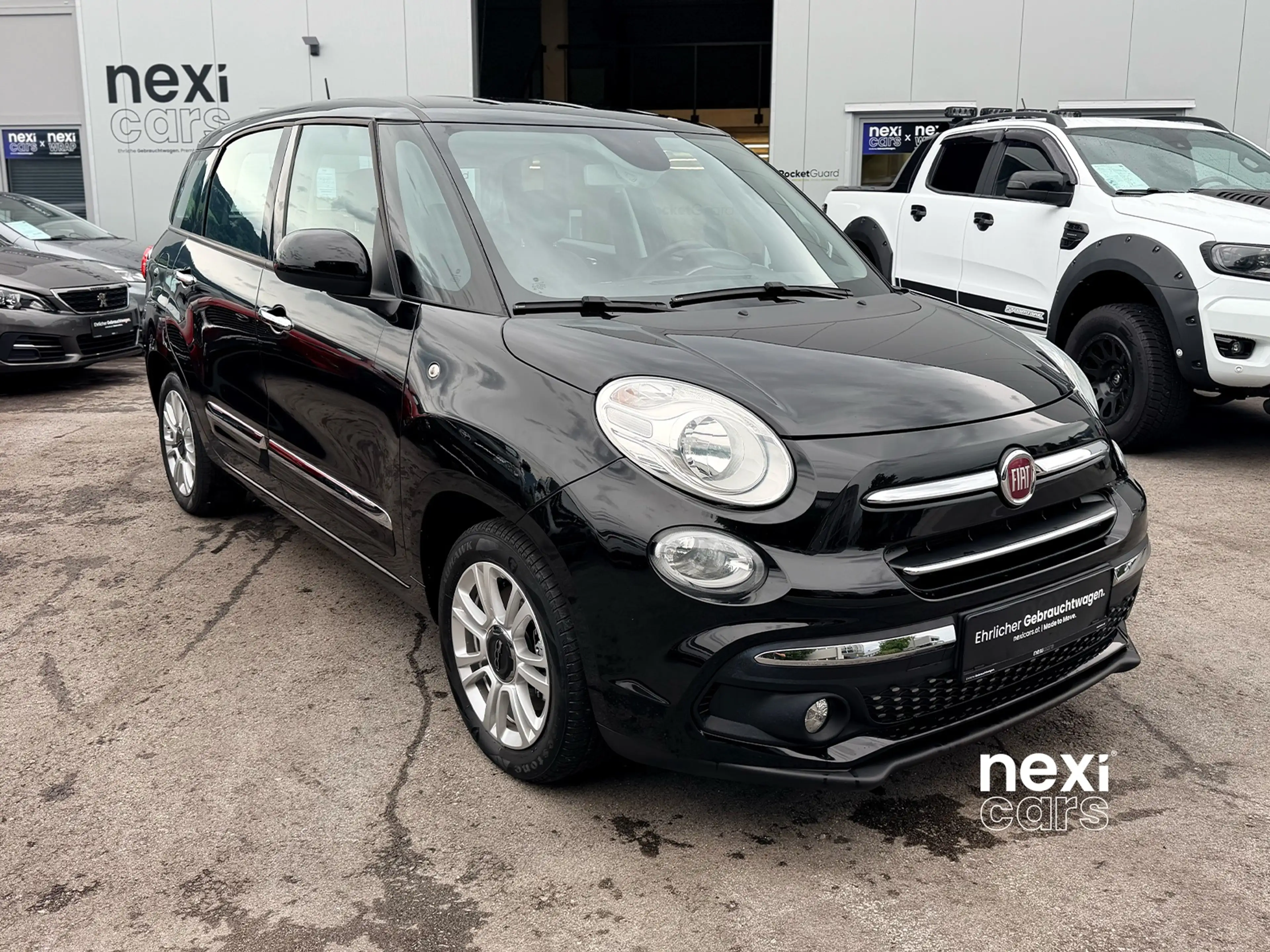 Fiat 500L 500L Lounge 1.6 MultiJet 120 | NAVI | CARPLAY — photo 3