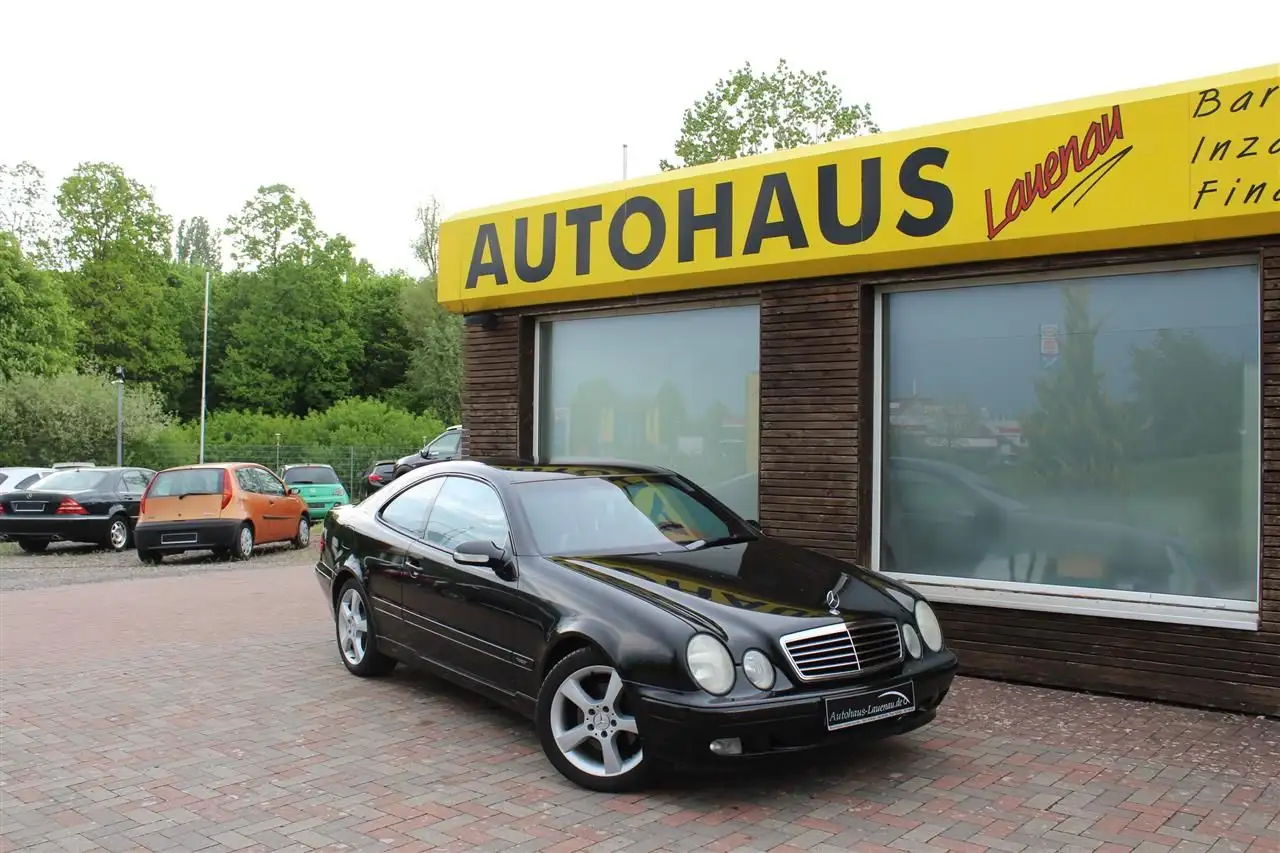 Mercedes-Benz CLK 320