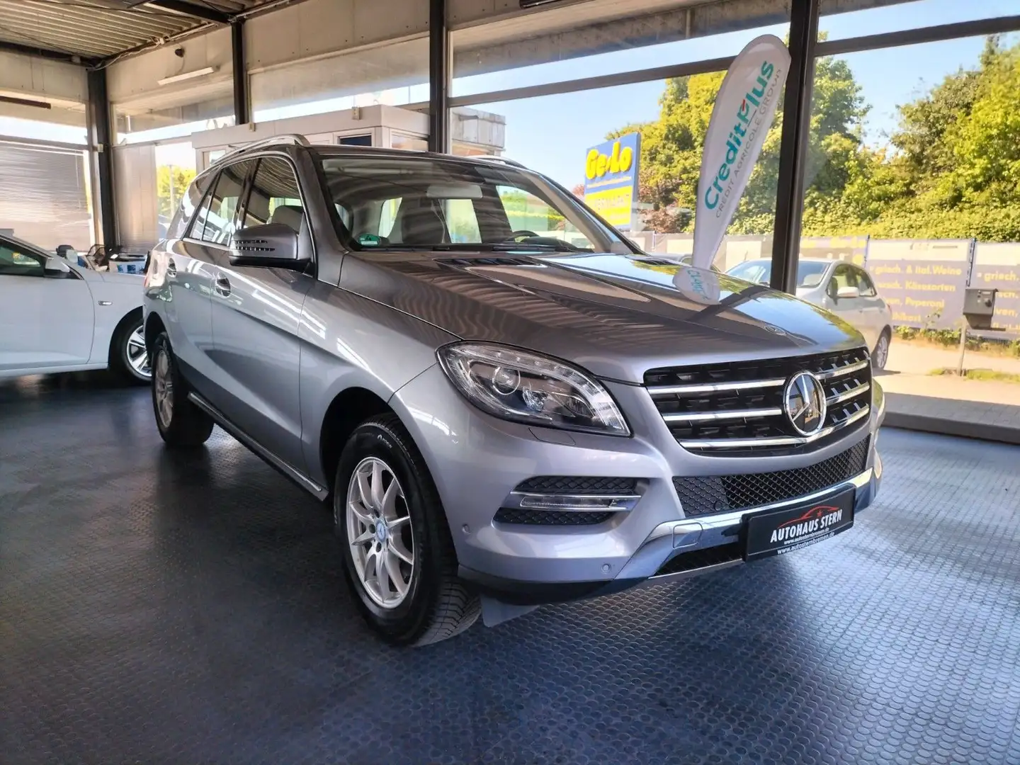 Mercedes-Benz ML 350 CDI BlueTec*52 TKM*HarmanKardon* Zilver - 1