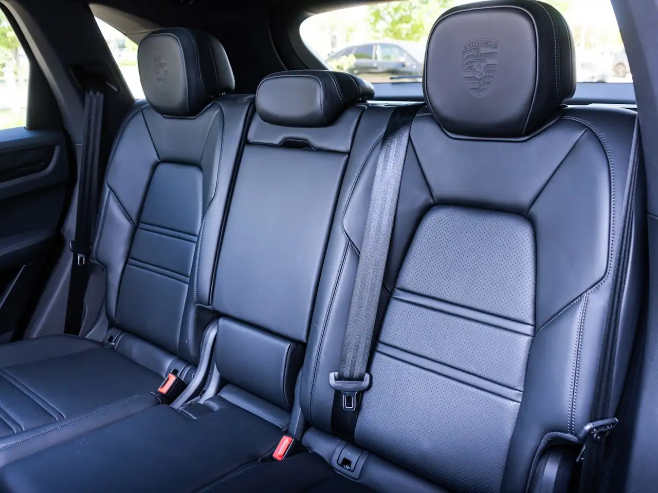 Porsche Macan снимка Porsche Macan