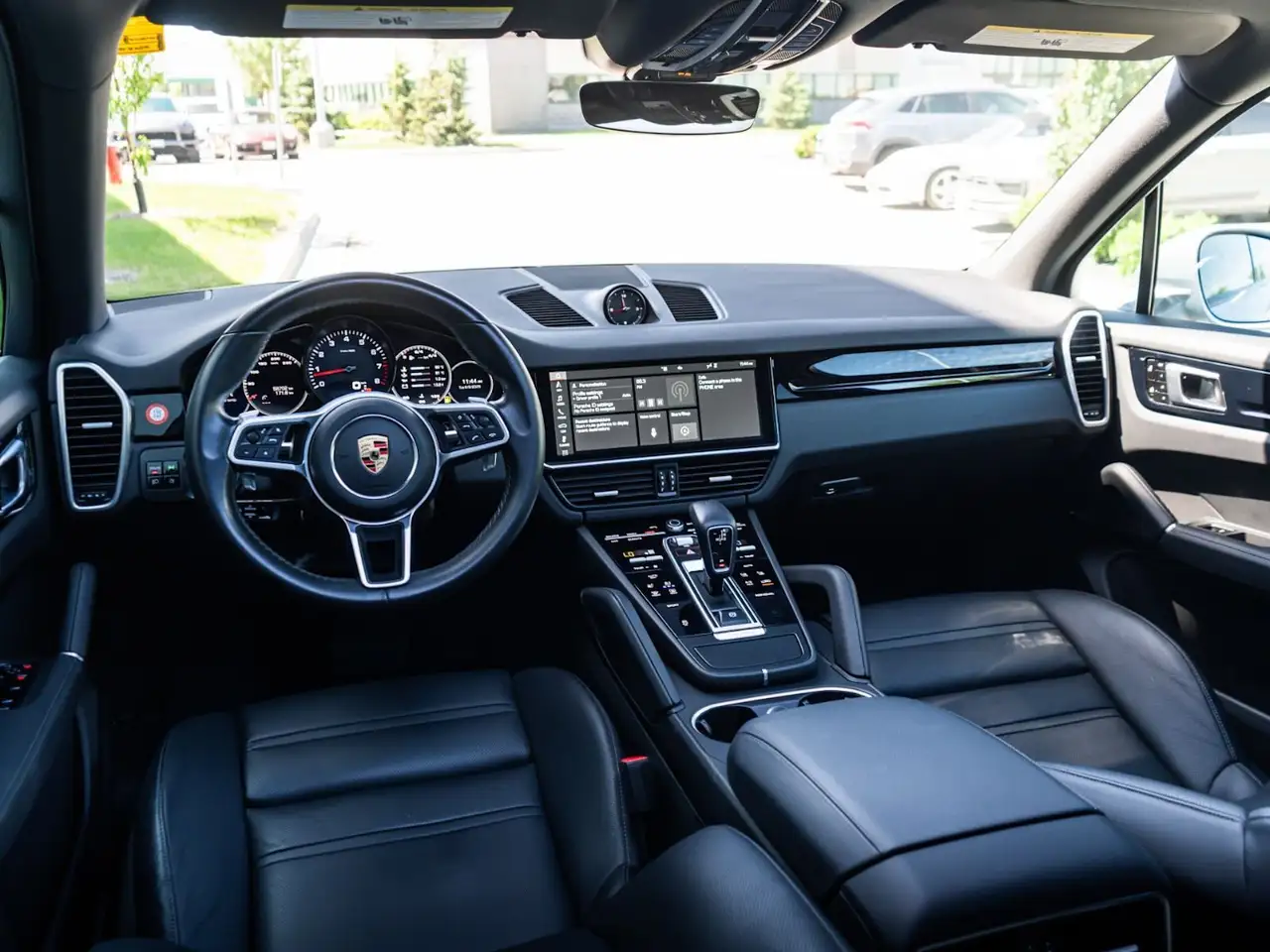 Porsche Macan снимка Porsche Macan