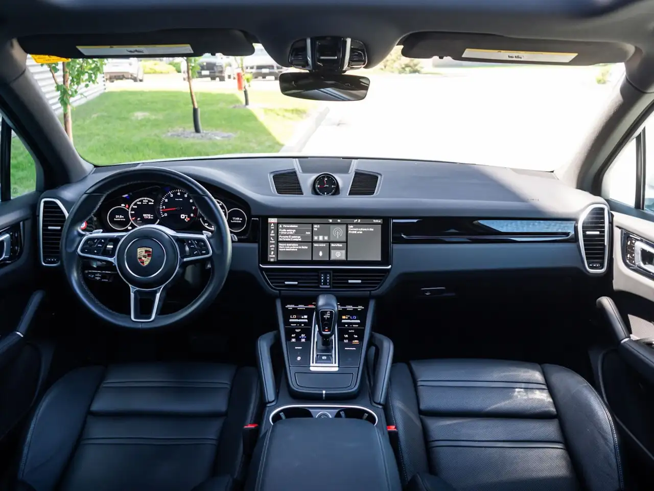 Porsche Macan снимка Porsche Macan