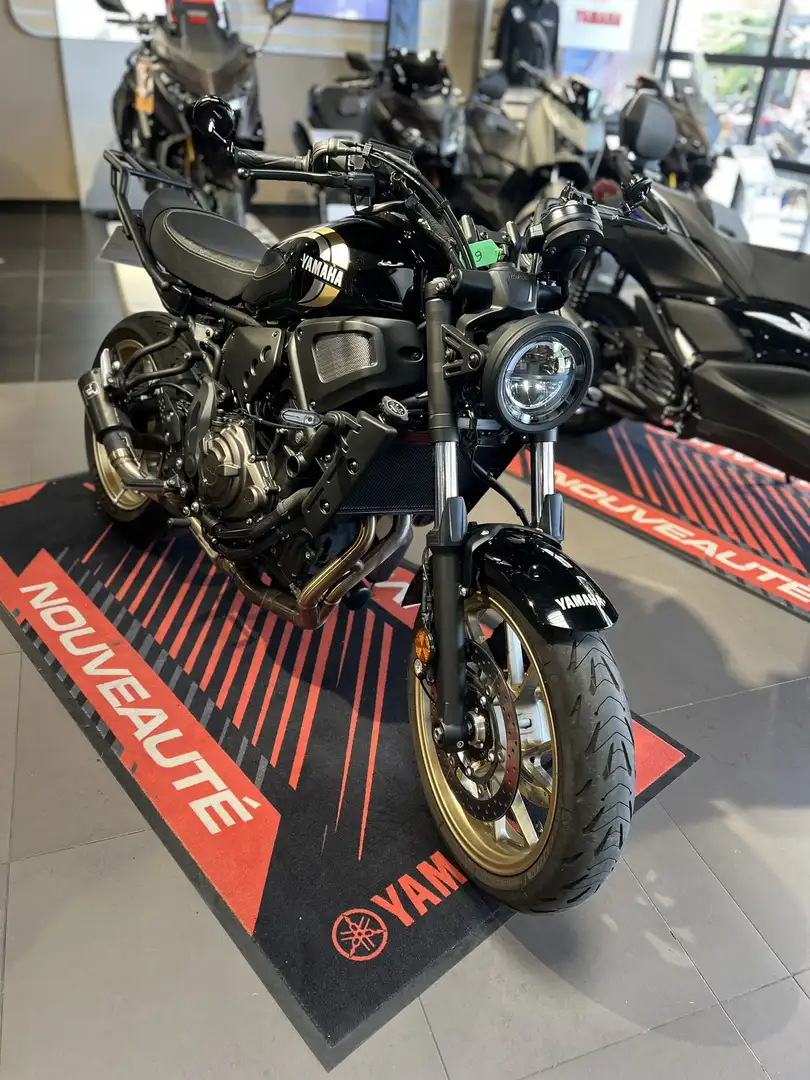 Yamaha XSR 700 Noir - 2