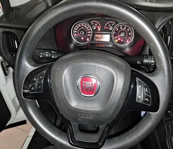 Fiat Doblo view 12