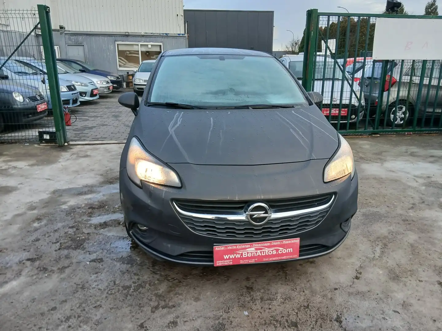 Opel Corsa-e Corsa 1.2i Essentia - 1