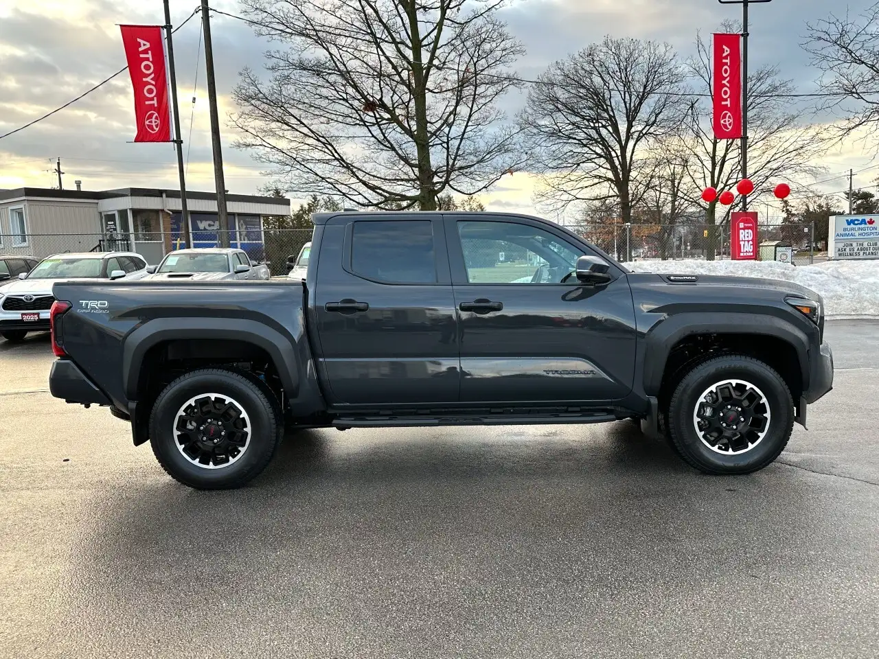 Toyota Tacoma снимка Toyota Tacoma