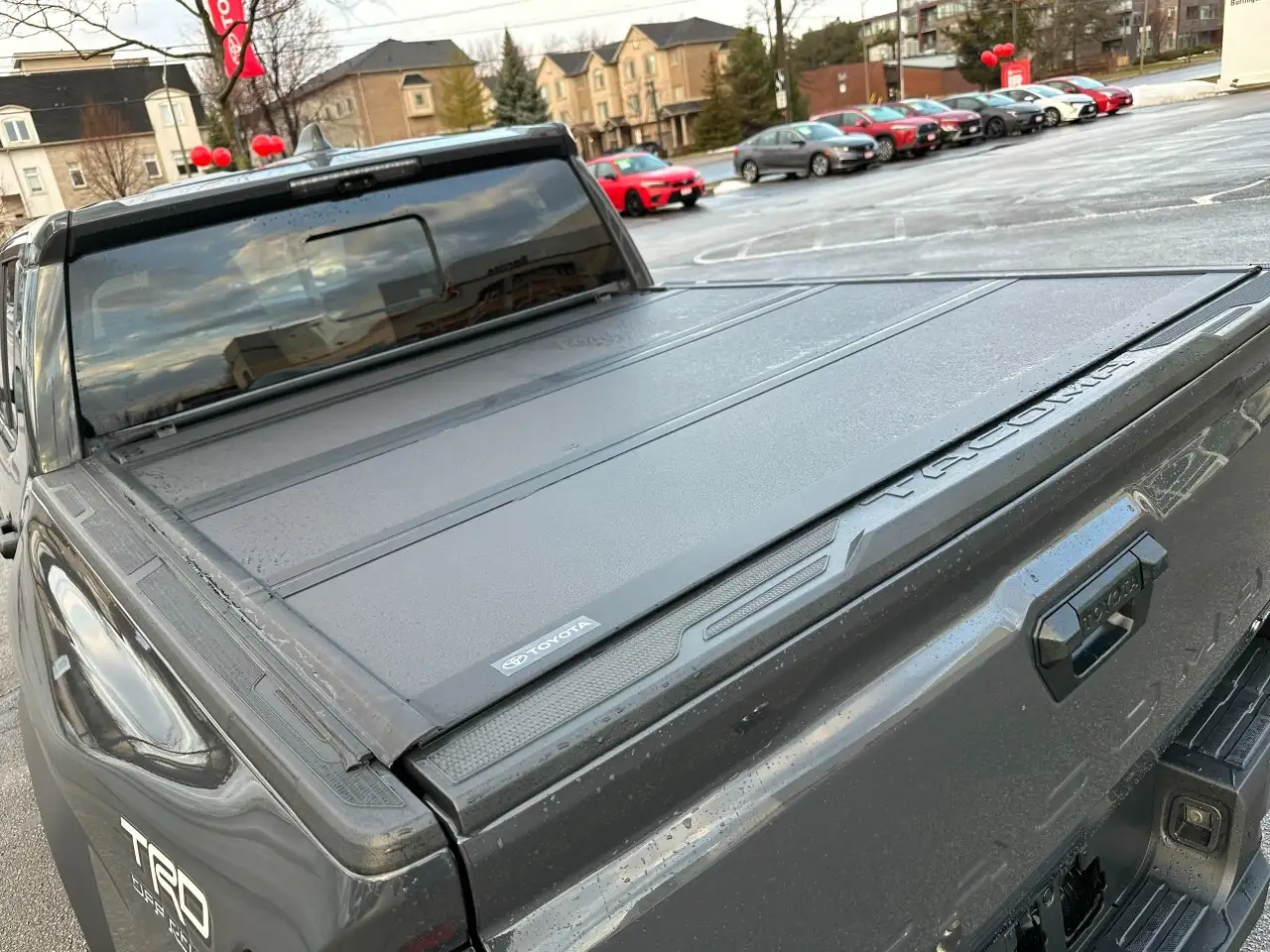 Toyota Tacoma снимка Toyota Tacoma