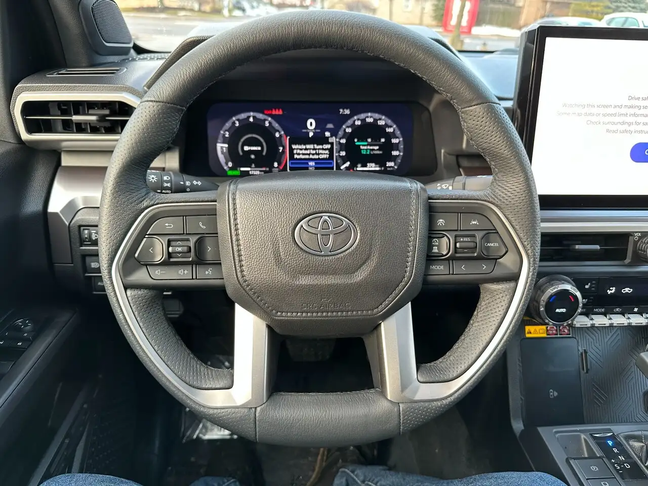 Toyota Tacoma снимка Toyota Tacoma
