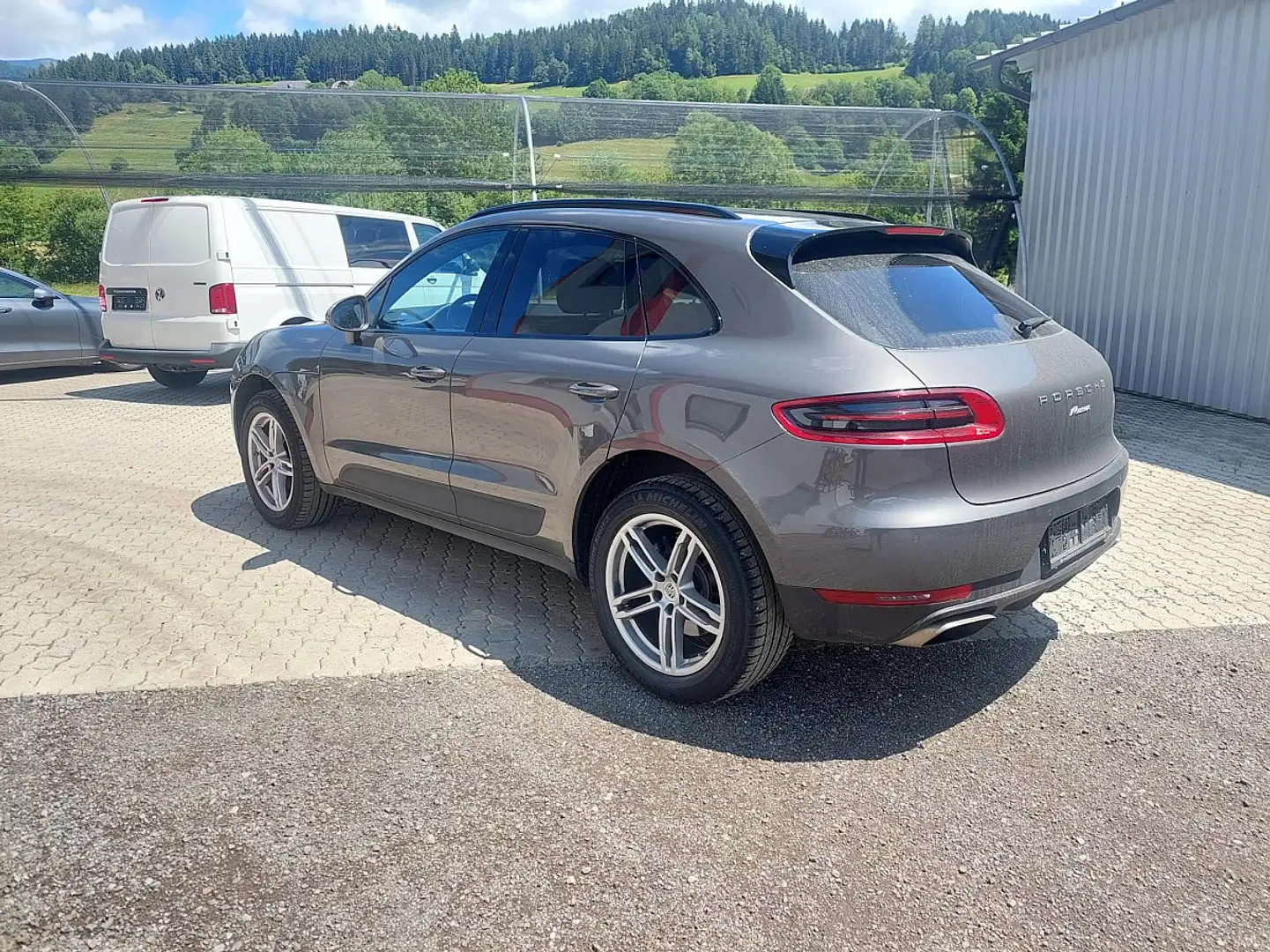 Porsche Macan Grau - 2