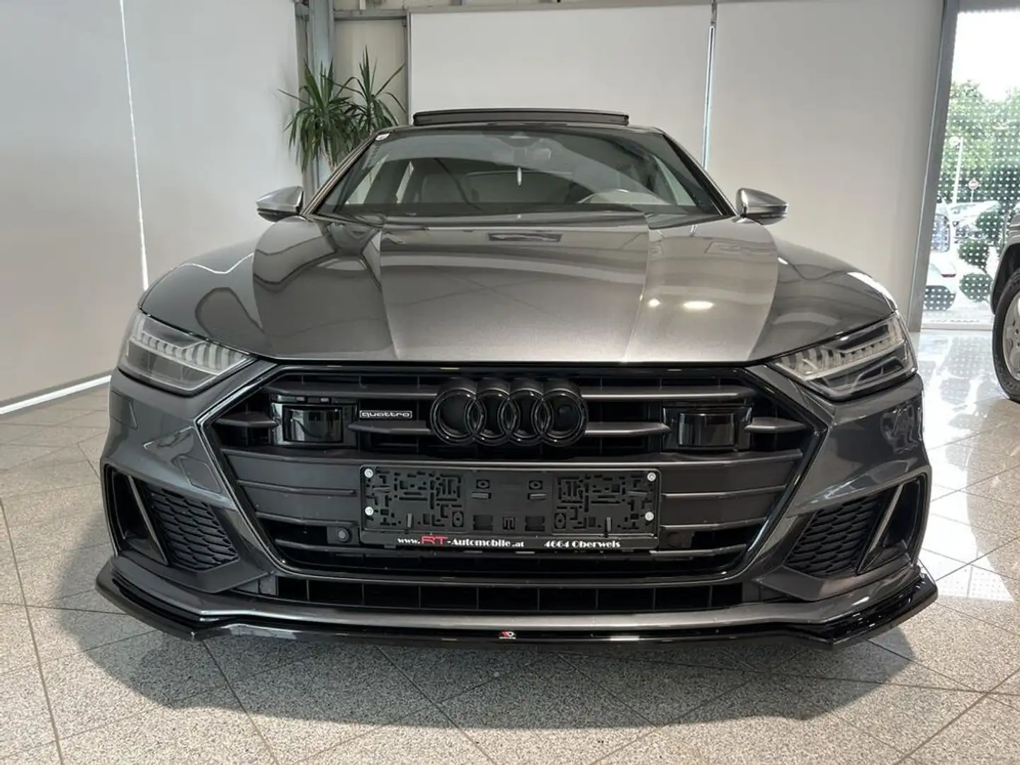 Audi A7 Sportback 55 TFSIe quattro S-tronic S-Line Szürke - 2
