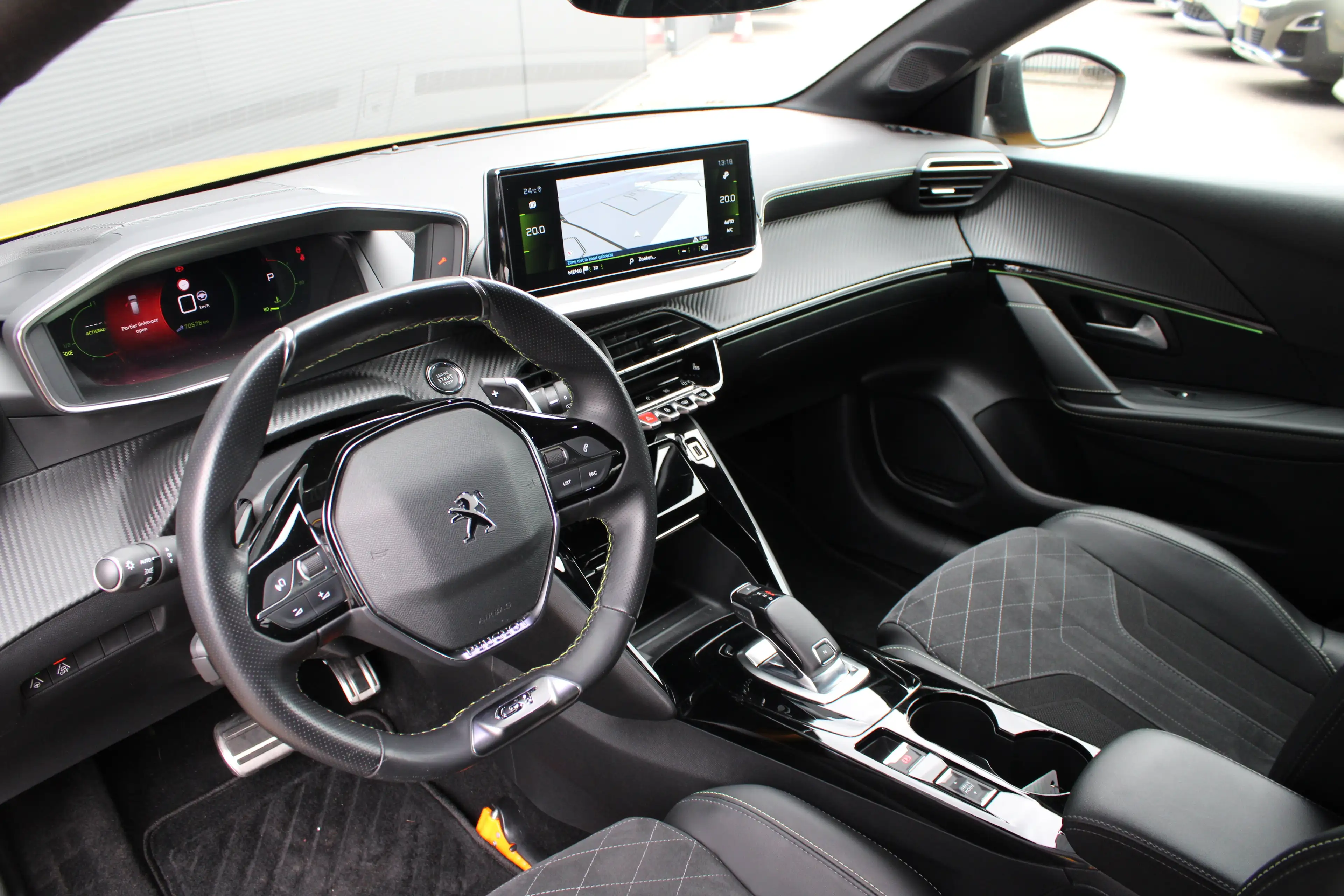 Peugeot 208 1.2 PureTech 130pk EAT8 GT Pack | Automaat | Navig — photo 20