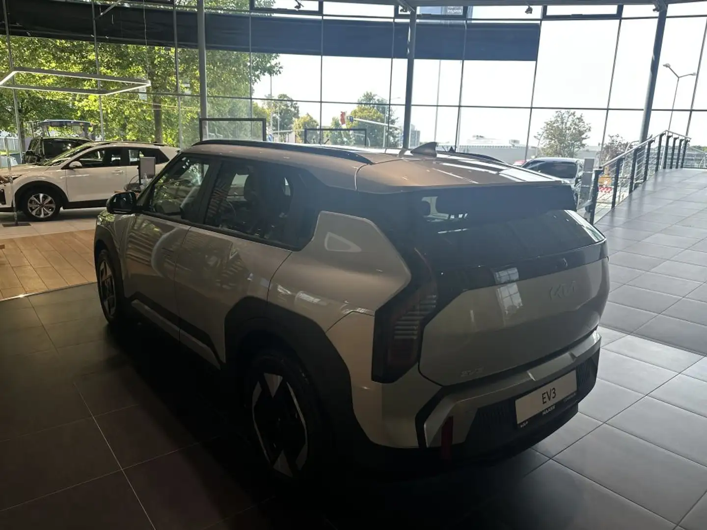 Kia EV3 58,3-kWh FWD Air Argent - 2