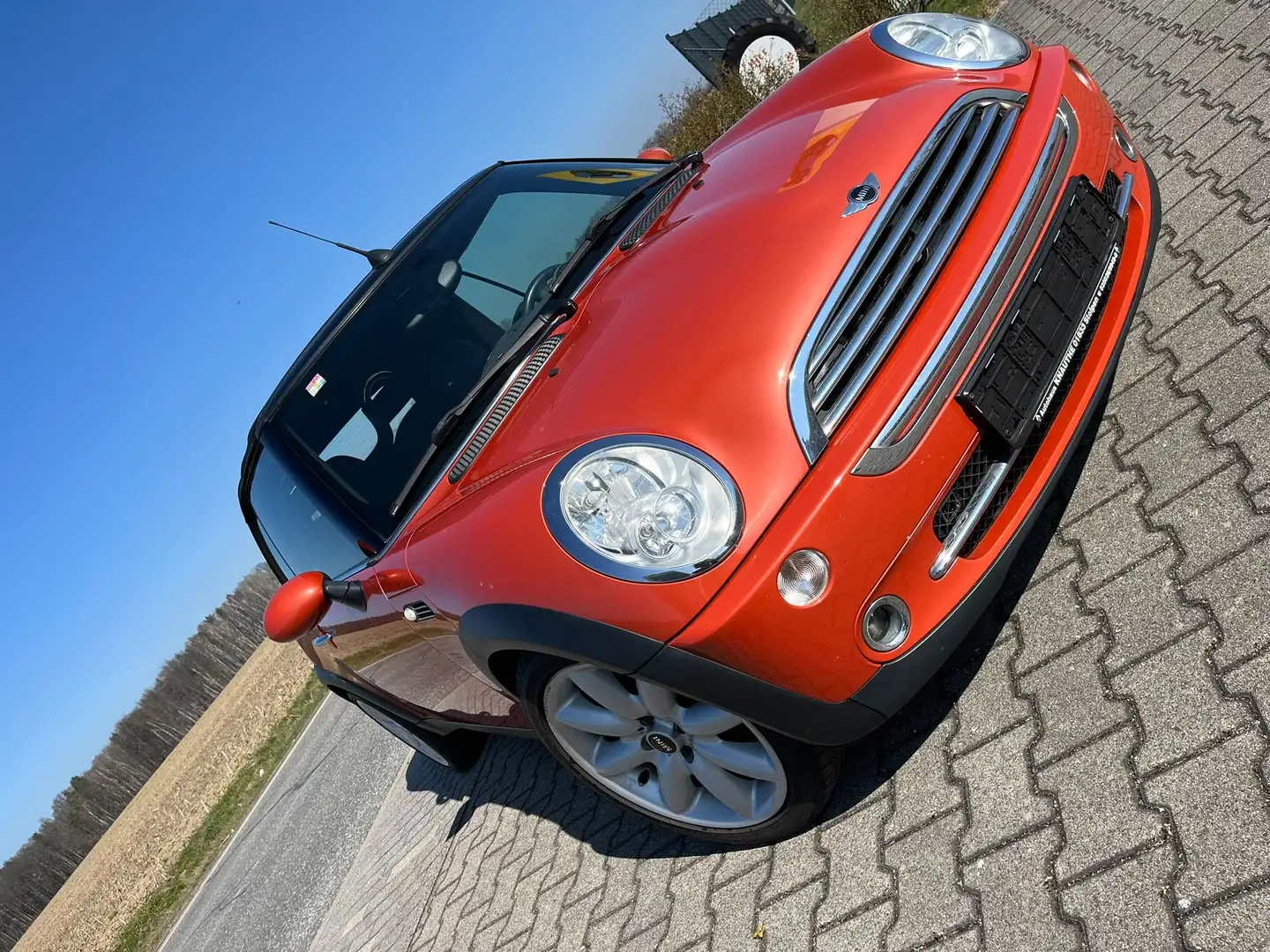 MINI Cooper Cabrio Mini Cooper Cabrio Orange - 1