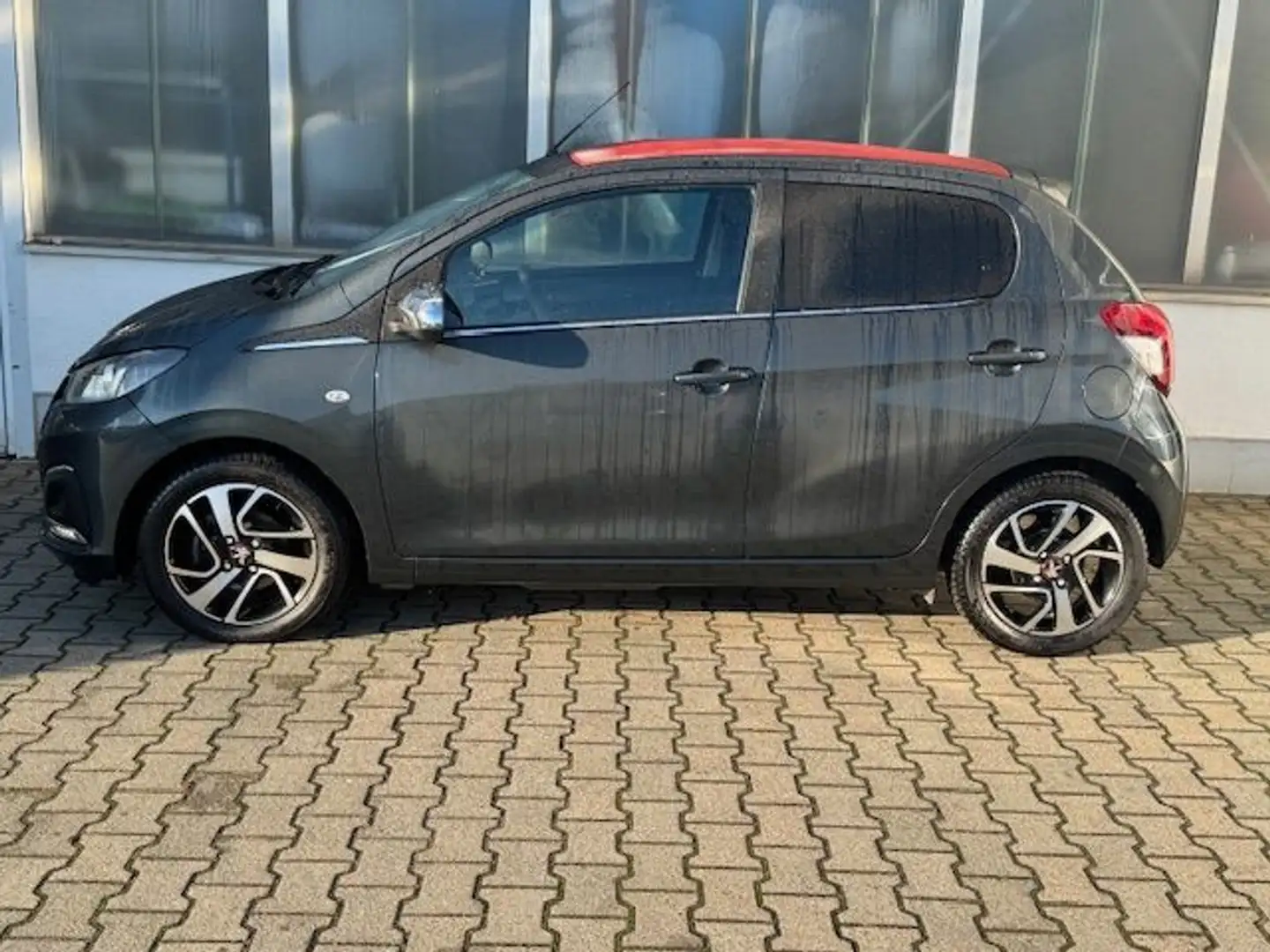 Peugeot 108 VTI 72 Stop&Start Top! Collection Gris - 2