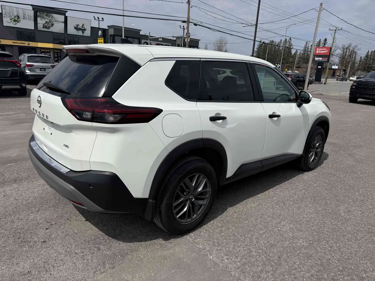 Nissan Rogue снимка Nissan Rogue