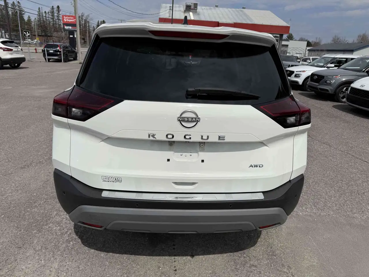 Nissan Rogue снимка Nissan Rogue
