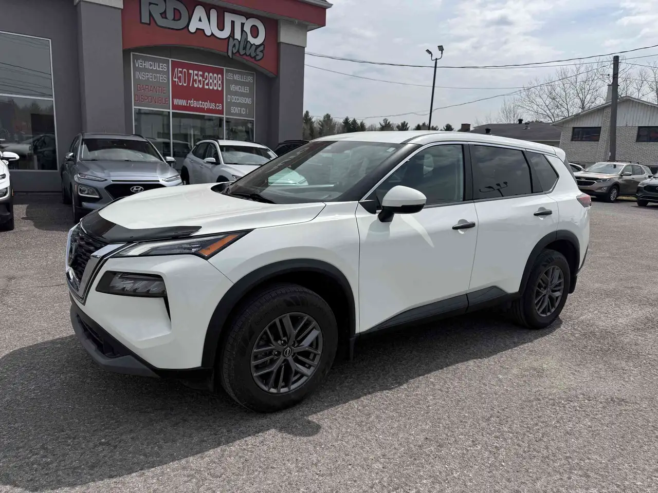 Nissan Rogue снимка Nissan Rogue