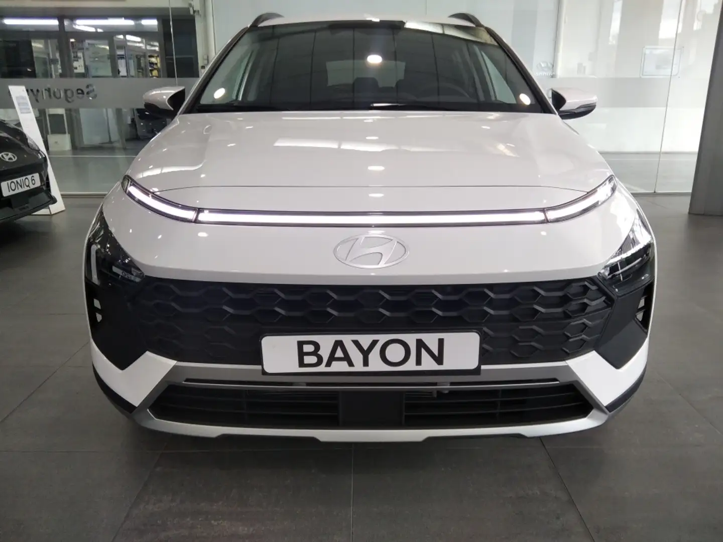 Hyundai BAYON 1.0 TGDI 48V Maxx Blanco - 1