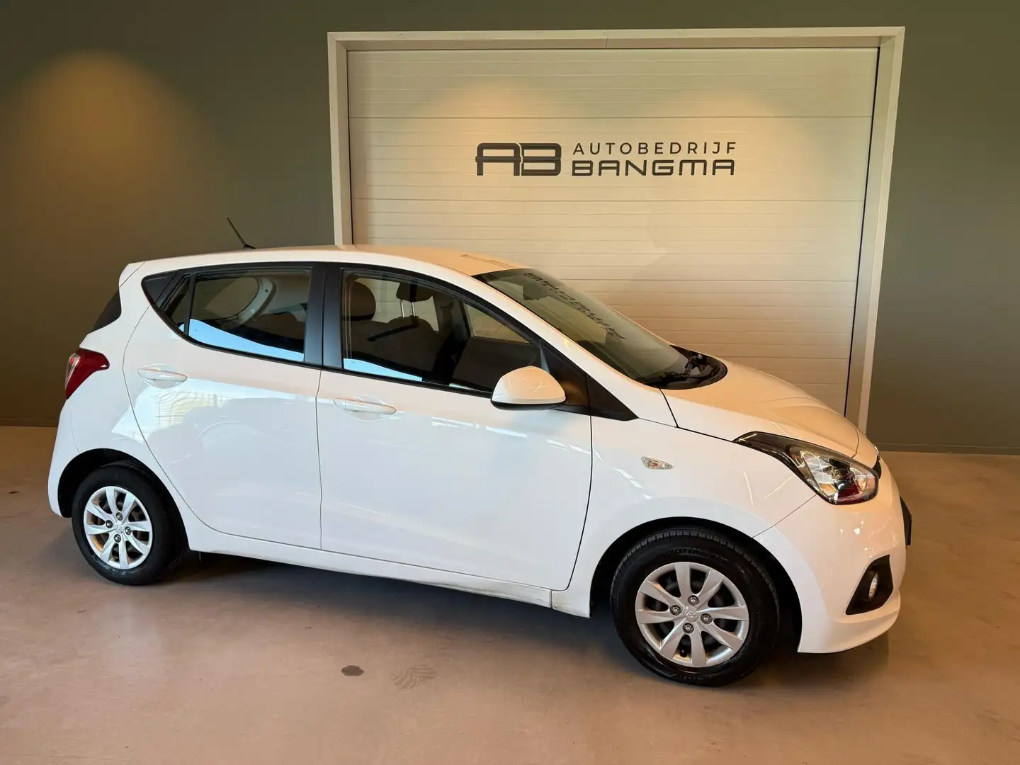 Hyundai i10 1.0i 5-DEURS i-Motion Comfort-uitv/CLIMA AIRCO/CRU Blanc - 2
