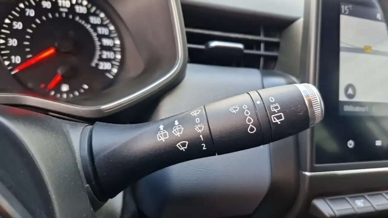Renault Clio Citadine 5 portes — photo 14