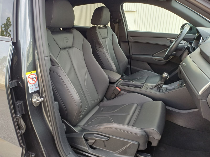 Audi Q3 Sportback 35 TDI S line/Navi/LED/Virtual/20" — photo 11