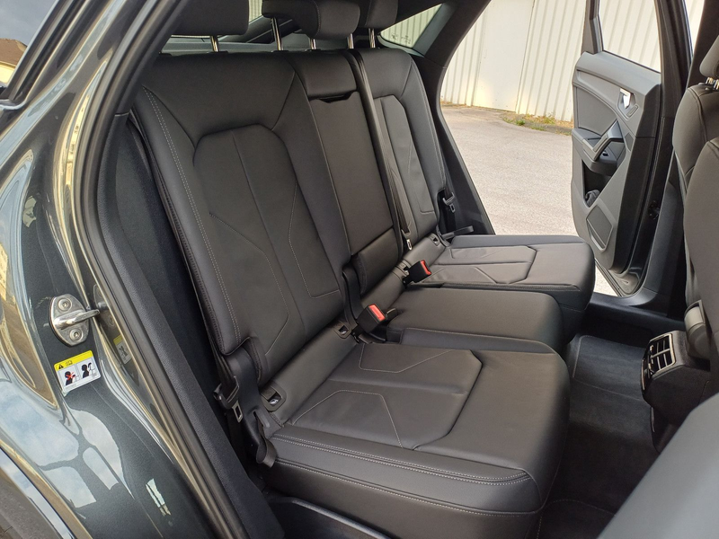 Audi Q3 Sportback 35 TDI S line/Navi/LED/Virtual/20" — photo 18