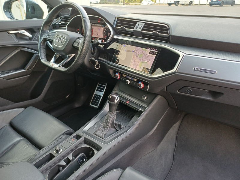 Audi Q3 Sportback 35 TDI S line/Navi/LED/Virtual/20" — photo 10