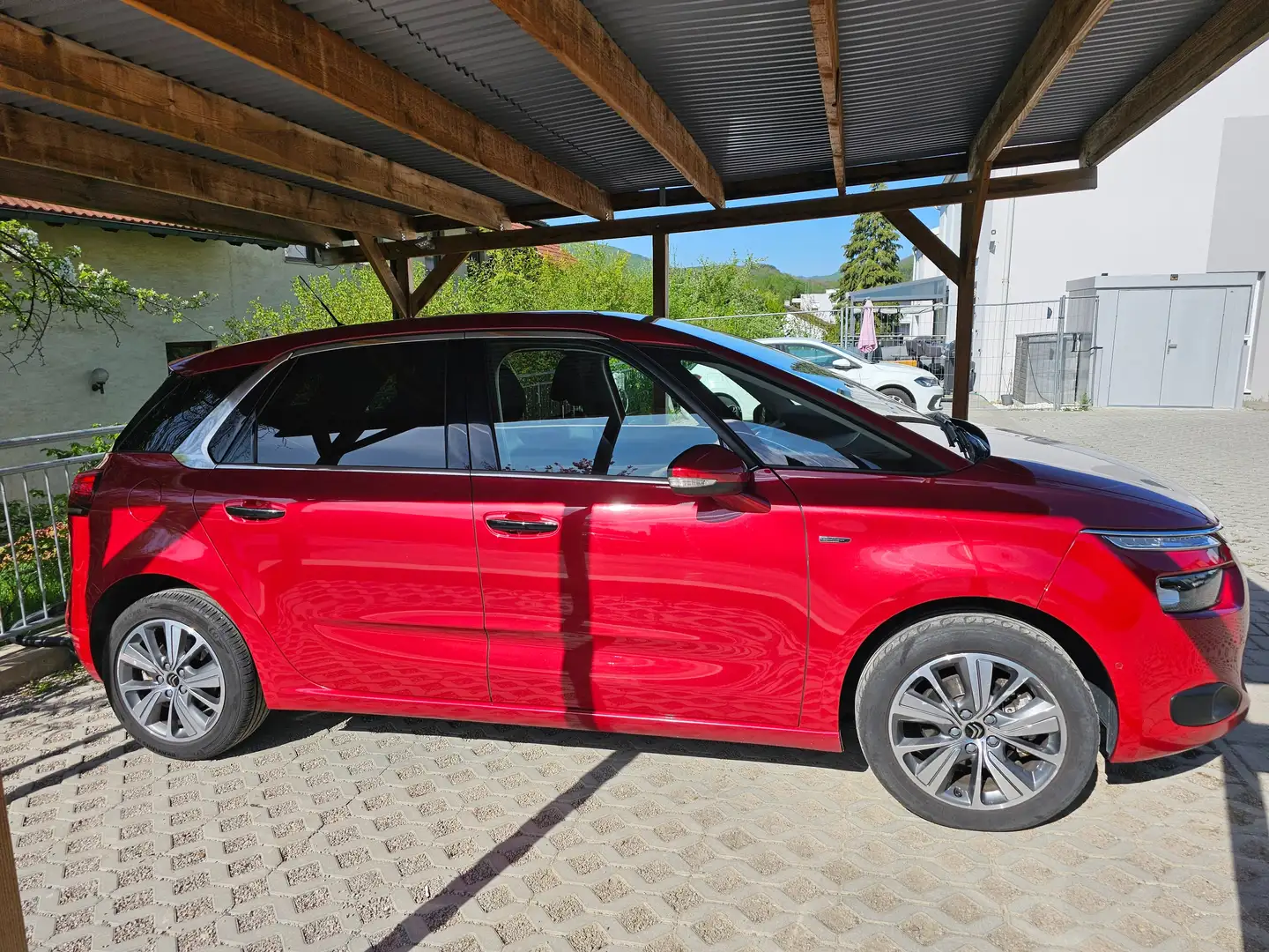 Citroen C4 Picasso C4 Picasso BlueHDi 120 6-Gang Exclusive Exclusive Rot - 2