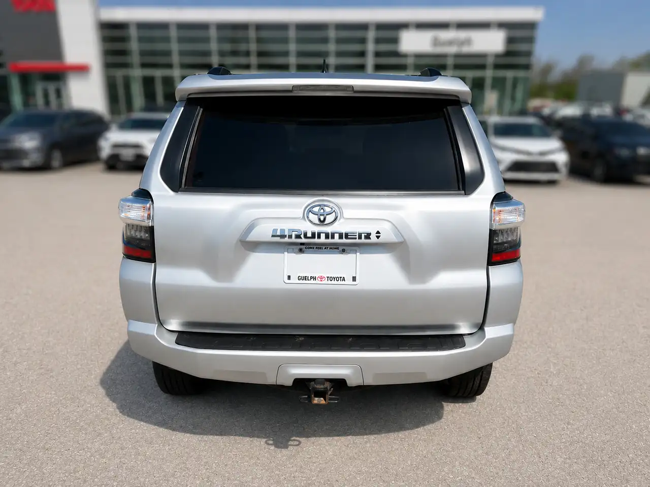 Toyota 4-Runner снимка Toyota 4-Runner