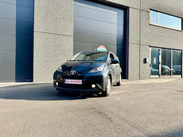 Toyota Aygo Aygo 1.0i VVT-i x-play and pack x-pure