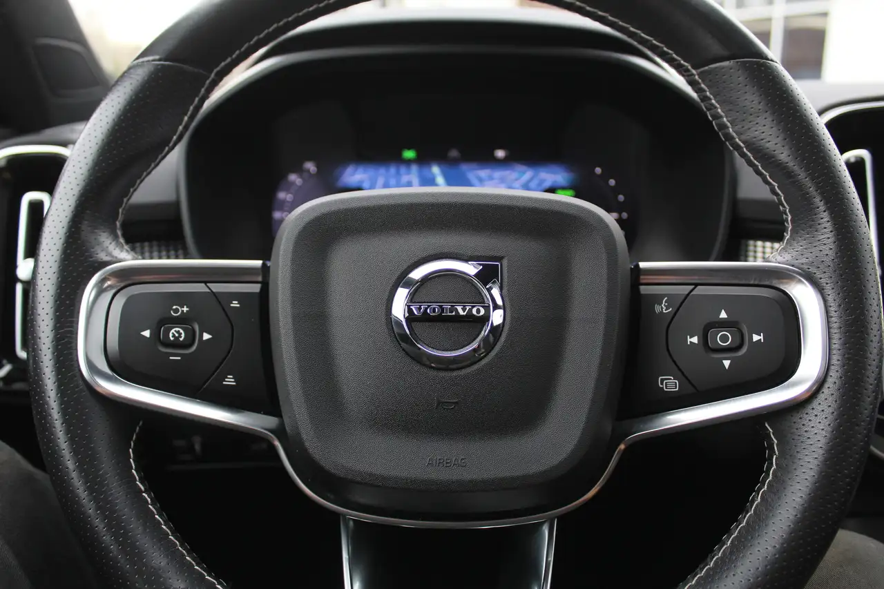 Volvo XC40 снимка Volvo XC40