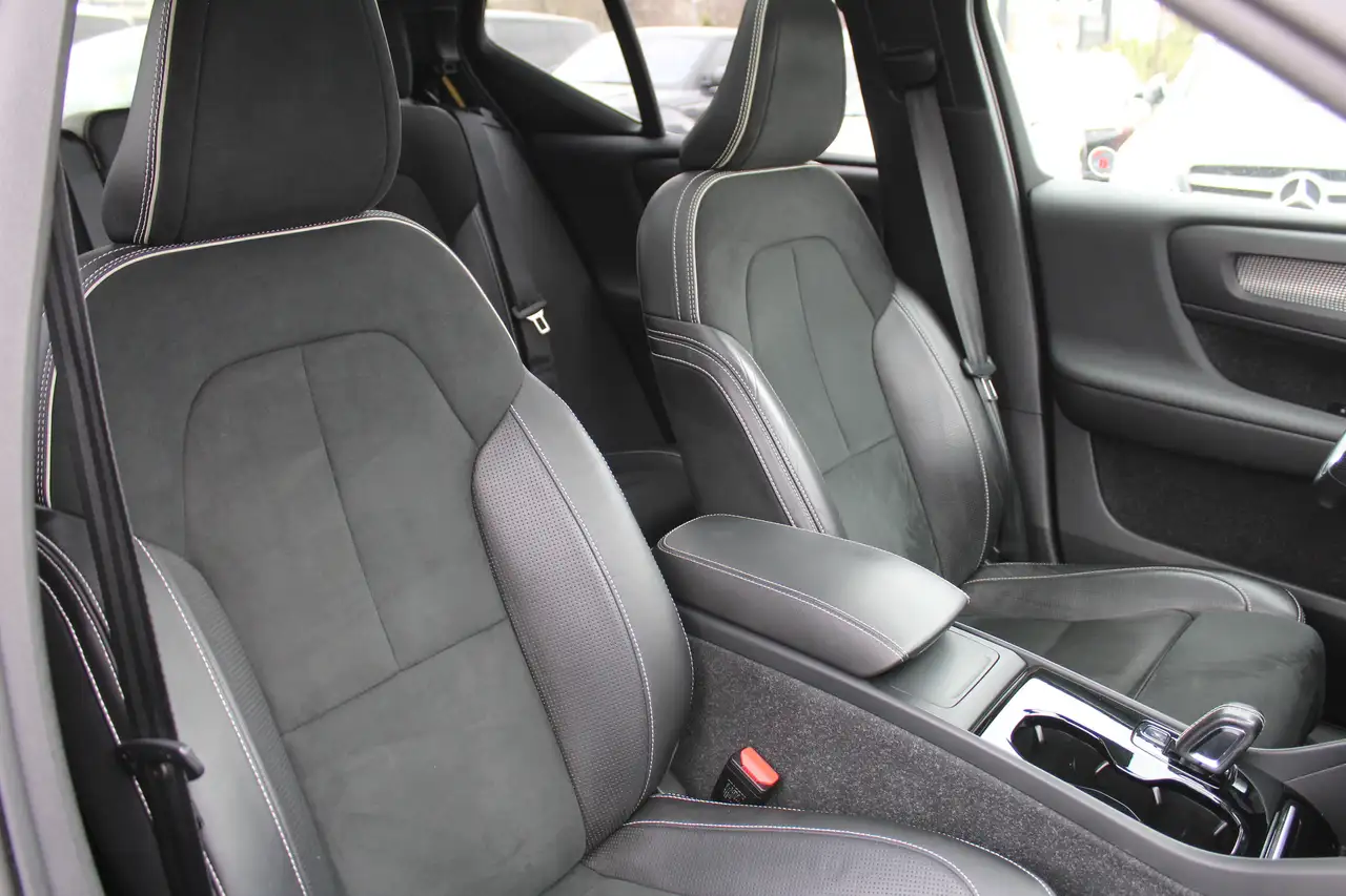 Volvo XC40 снимка Volvo XC40