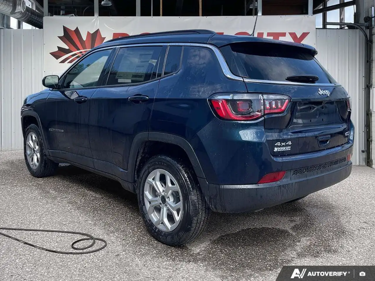 Jeep Compass снимка Jeep Compass