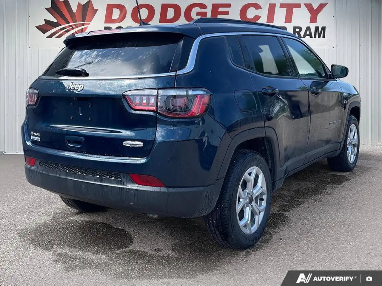 Jeep Compass снимка Jeep Compass