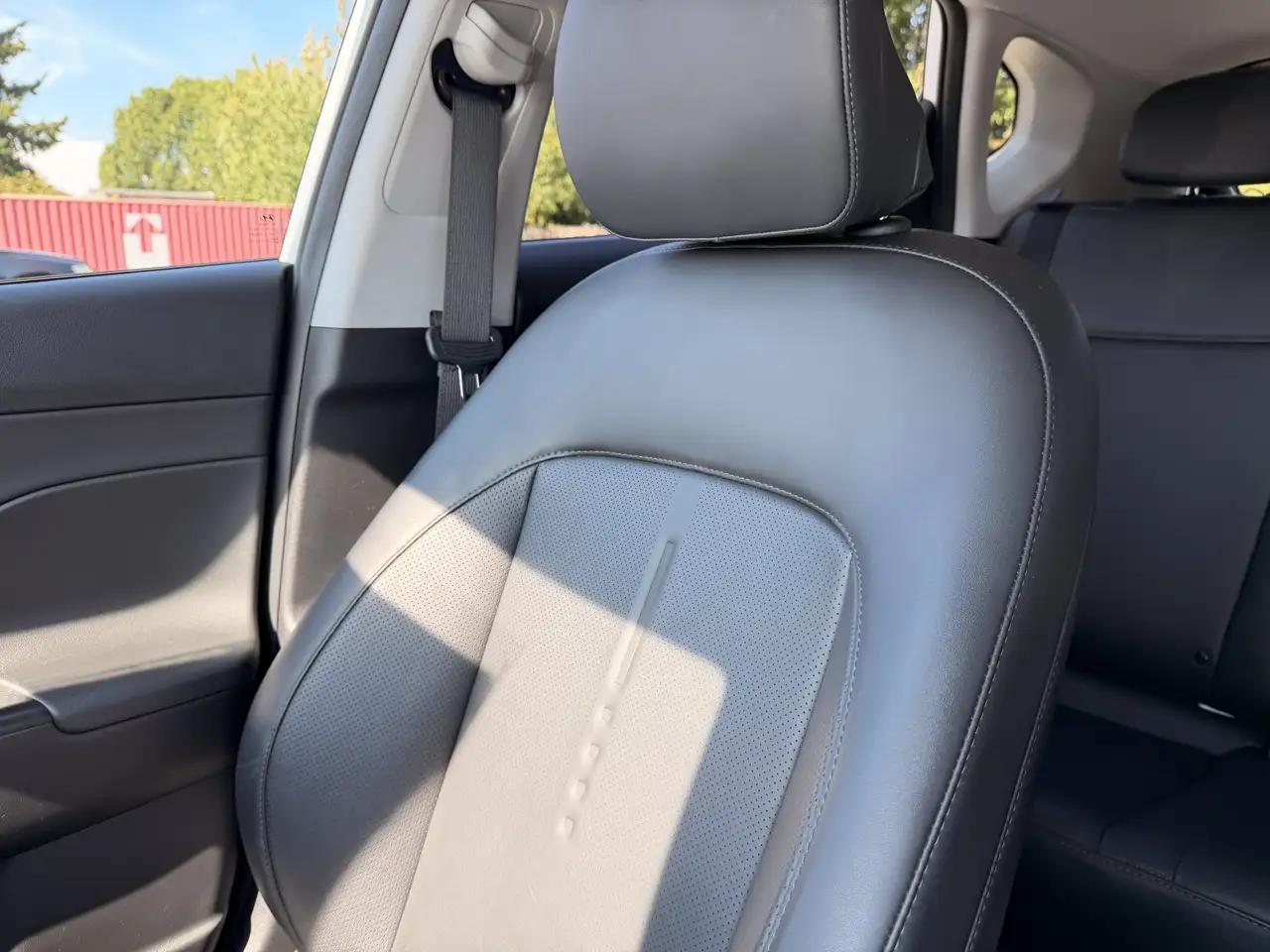 Hyundai KONA снимка Hyundai KONA