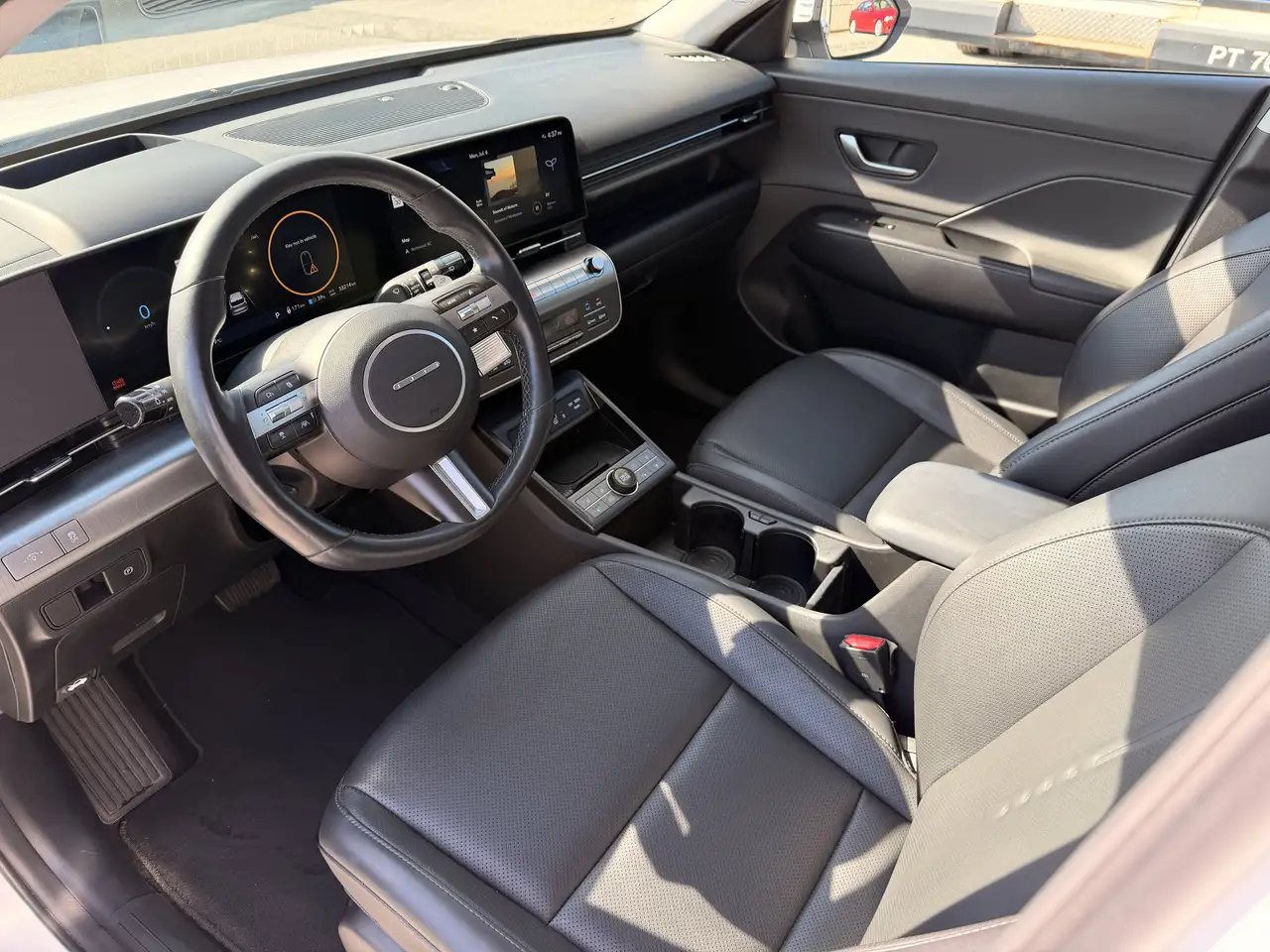 Hyundai KONA снимка Hyundai KONA