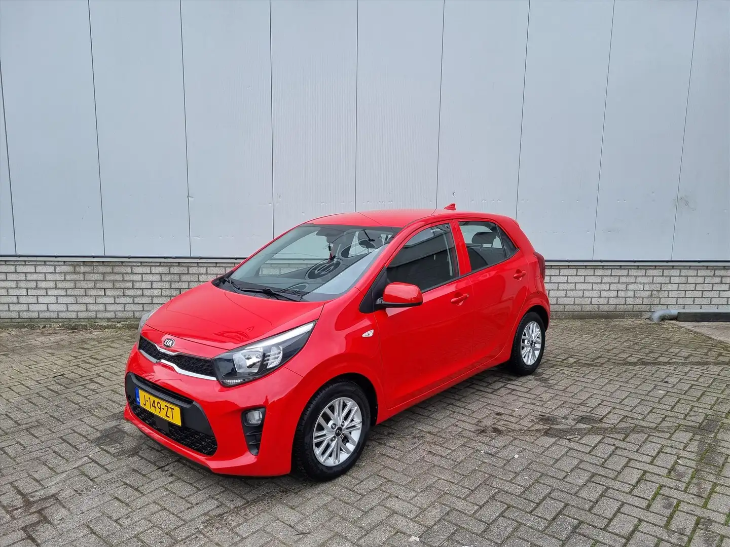 Kia Picanto 1.0 MPi 67pk DynamicLine I Camera I Multimedia I C Rood - 2