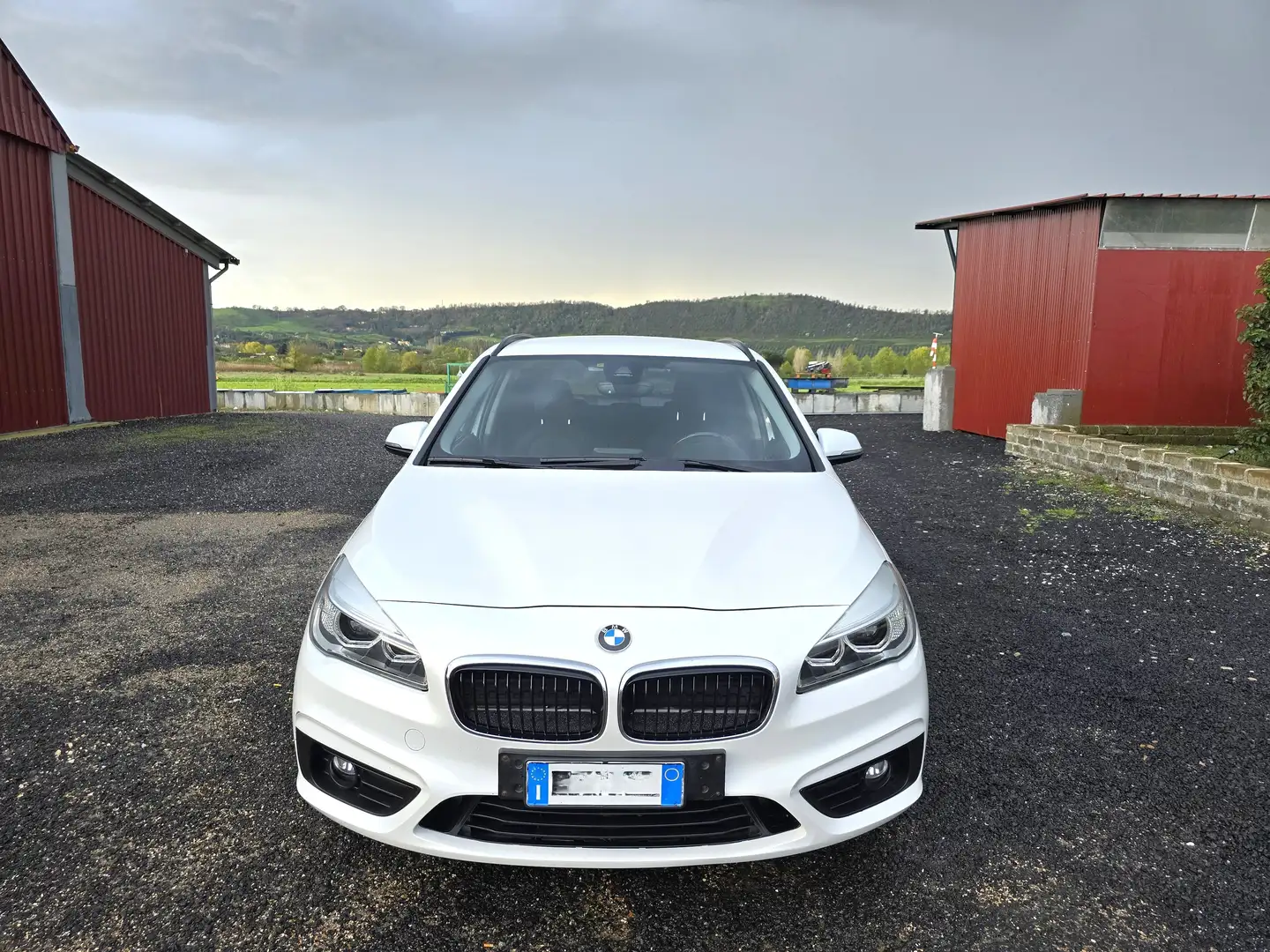 BMW 218 d Active Tourer, Garanzia, Tagliandi, F45, gomme Bianco - 2