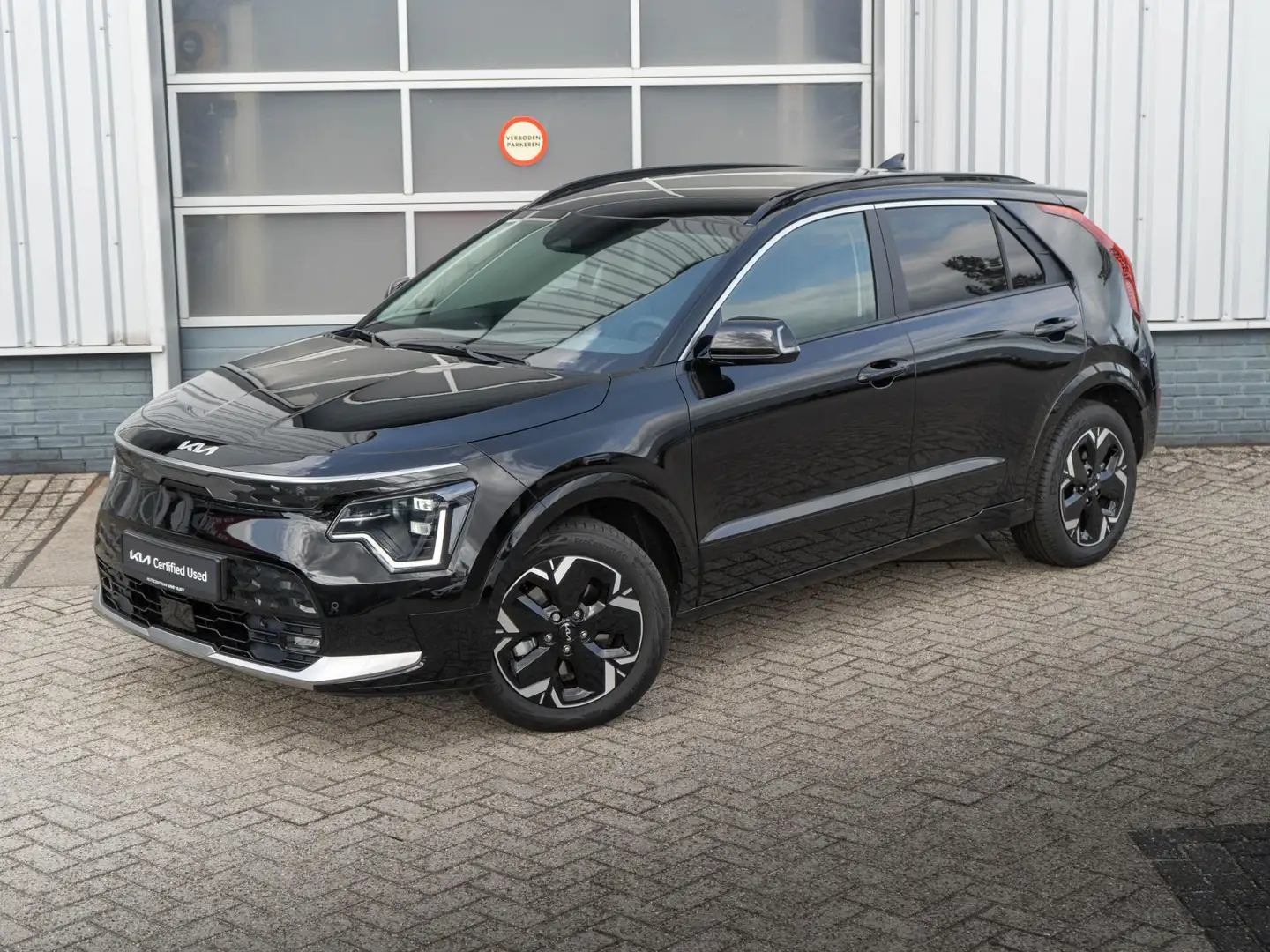Kia e-Niro EV Edition Advanced 64.8 kWh | Navigatie | Parkeer Zwart - 2
