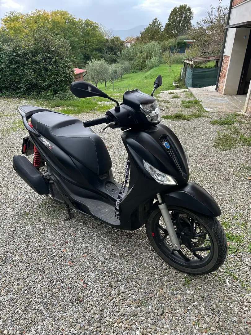 Piaggio Medley 125 MDOA 1 00 Fekete - 2