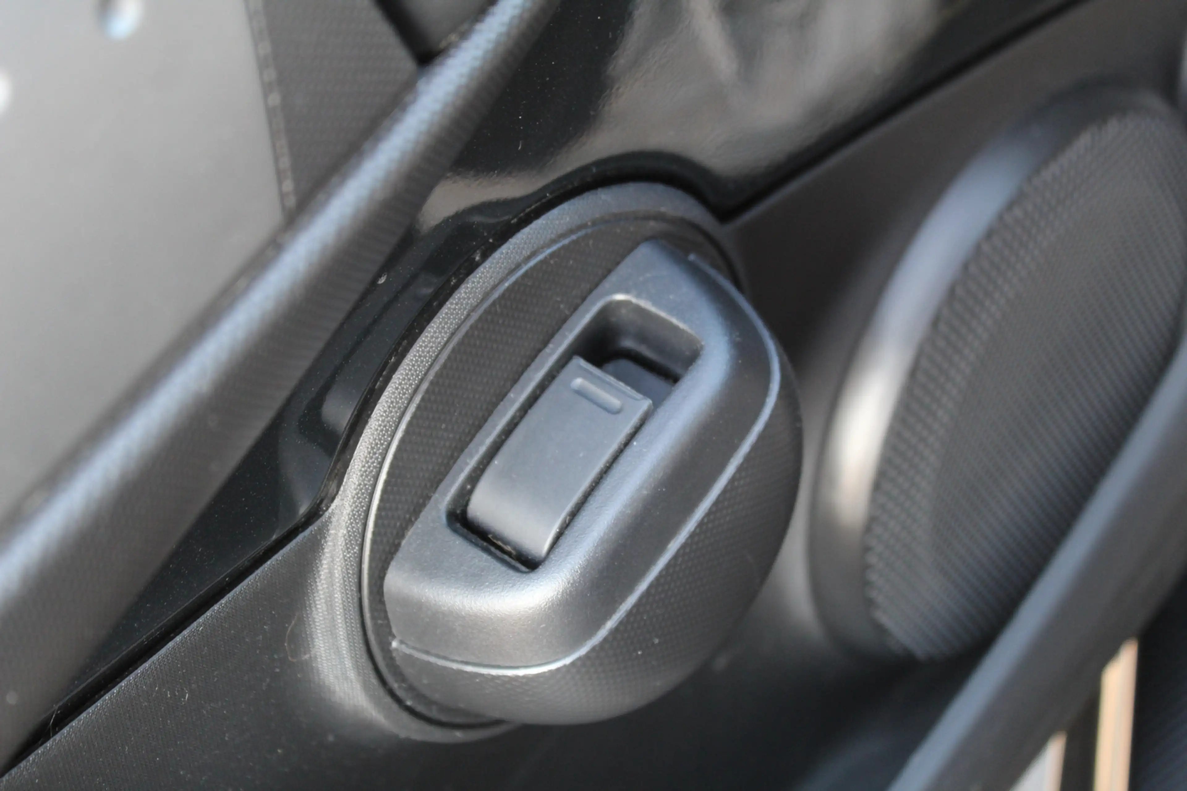 Peugeot 107 1.0 Active AUTOMAAT | Airco | Elektrisch pakket — photo 8