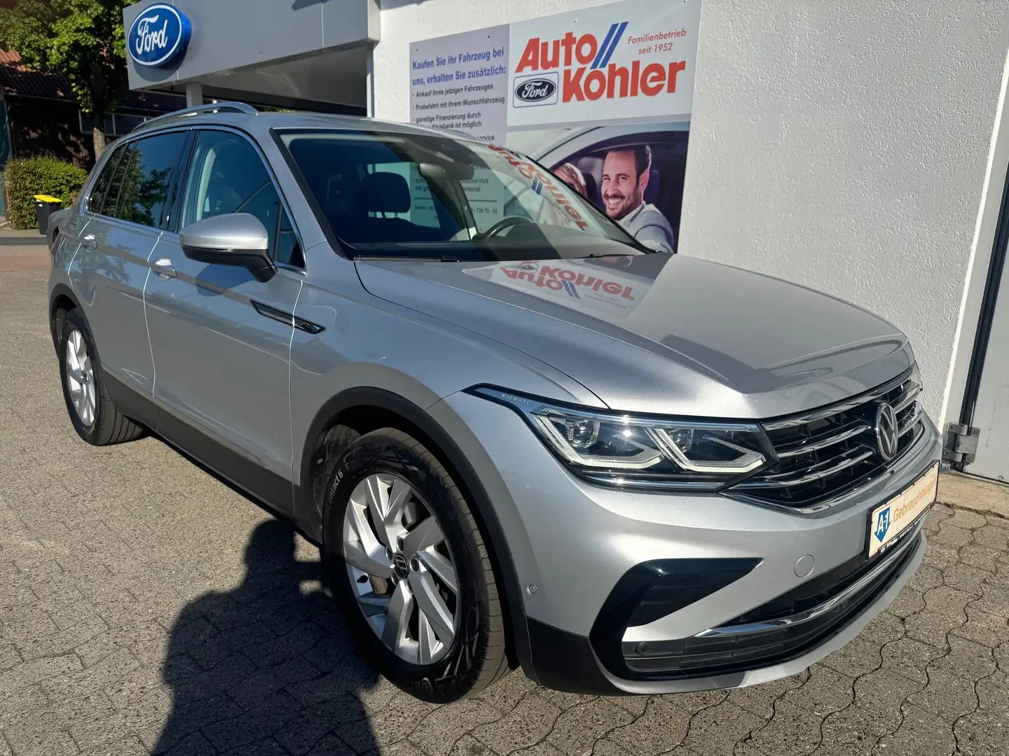 Volkswagen Tiguan Elegance mit EgoActive Sitzen Stříbrná - 1