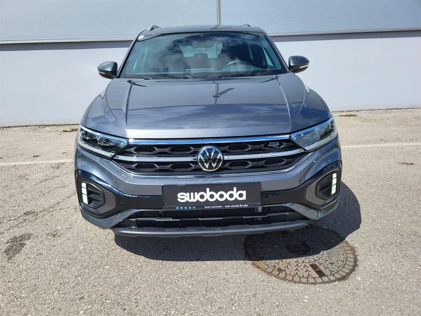 Volkswagen T-Roc 1,5 TSI ACT R-Line DSG Grau - 2