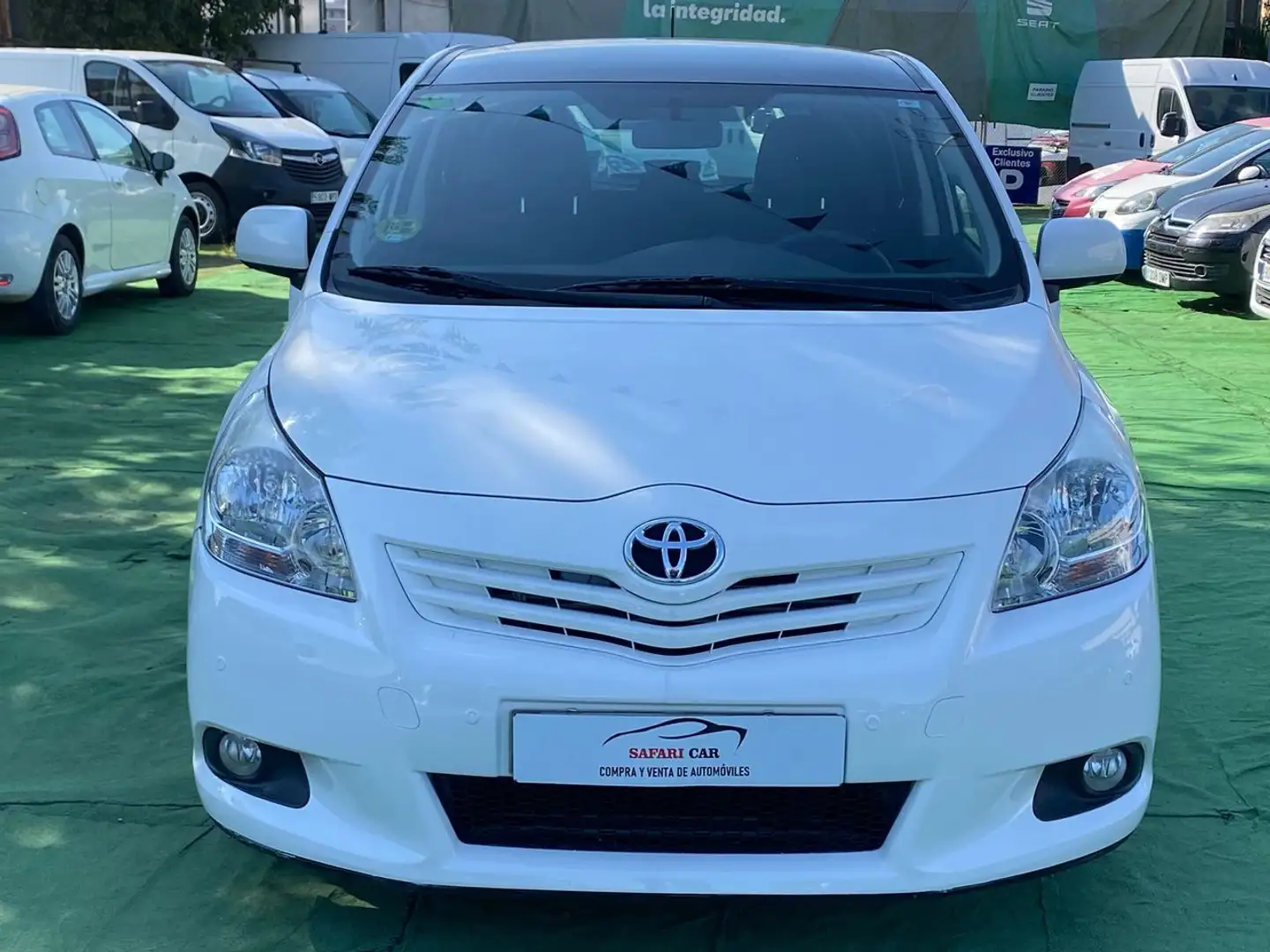 Toyota Verso 2.0D4D Active 5pl. Blanco - 2