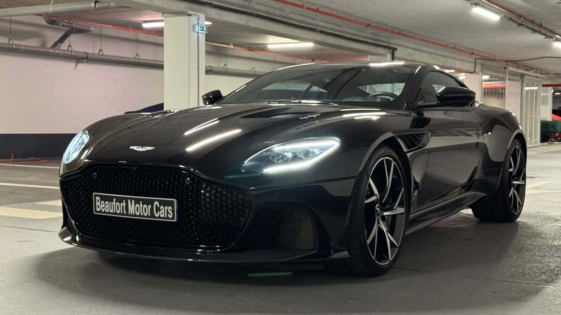 애스턴마틴 DBS Coupe 2020 검정 사진 7
