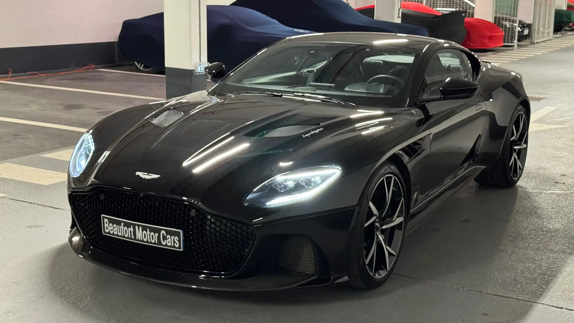 애스턴마틴 DBS Coupe 2020 검정 사진 6