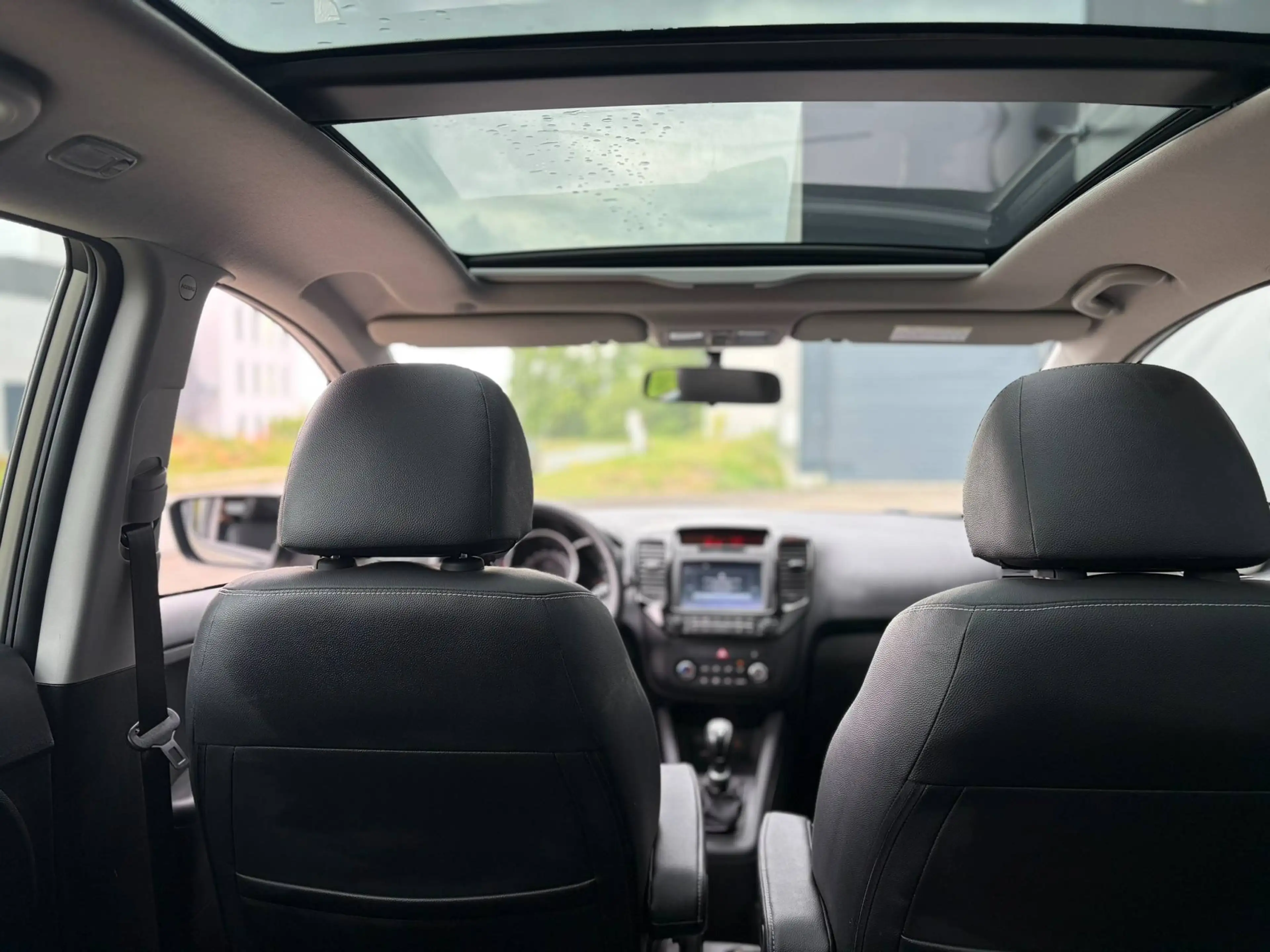 Kia Venga Venga 1.4i Lounge — photo 8